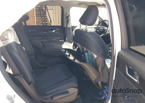 2022 Jeep Grand Cherokee L Laredo 4X2 from USA, damaged, VIN 1C4RJJAG5N8532892